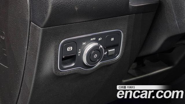 Mercedes-Benz GLB-Class (X247) GLB200 d 2021 — фото 15