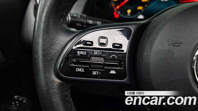 Mercedes-Benz GLB-Class (X247) GLB200 d 2021 — фото 17