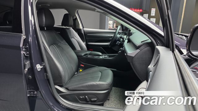Hyundai Sonata The Edge (DN8) 2.0 Exclusive 2024 — фото 11