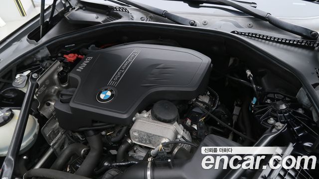 BMW 5 Series (F10) 528i xDrive Aero Dynamic Special Edition 2016 — фото 6