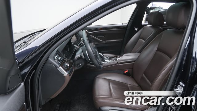 BMW 5 Series (F10) 528i xDrive Aero Dynamic Special Edition 2016 — фото 10