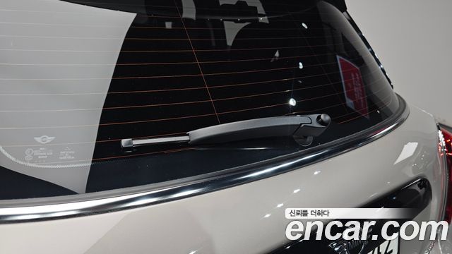 MINI Cooper 5-Door Classic Plus 3rd 2022 — фото 34