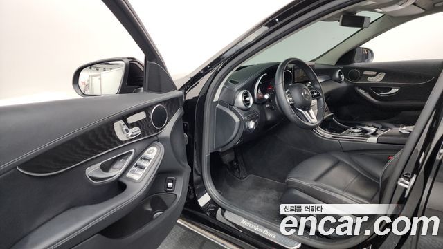 Mercedes-Benz C-Class (W205) C220 d 4MATIC Exclusive 2019 — фото 10