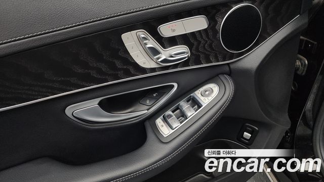 Mercedes-Benz C-Class (W205) C220 d 4MATIC Exclusive 2019 — фото 27