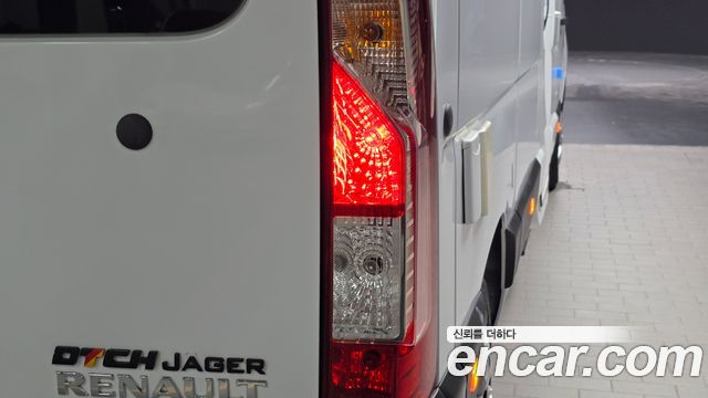 Renault Korea Master Camping car 2020 — фото 23