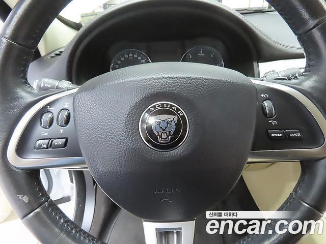 Jaguar XF 3.0D Luxury X250 2015 — фото 20
