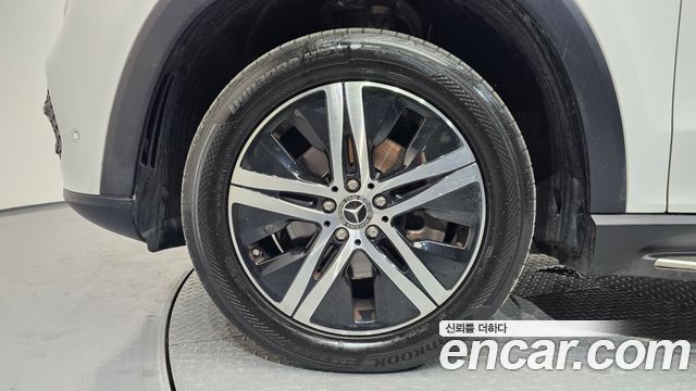Mercedes-Benz GLE-Class (W167) GLE300d 4MATIC 2020 — фото 5