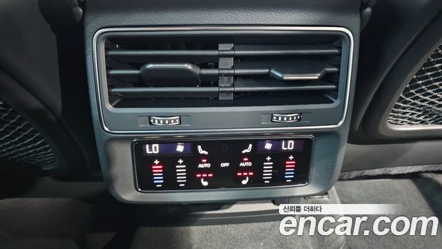 Audi Q8 (4M) 50 TDI Quattro Premium 2021 — фото 17
