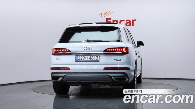 Audi Q7 (4M) 45 TDI Quattro Premium 2023 — фото 4