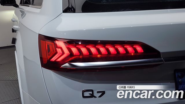 Audi Q7 (4M) 45 TDI Quattro Premium 2023 — фото 23