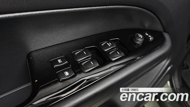 KG Mobility (SsangYong) Rexton Sports Diesel 2.2 4WD Culman Noblesse 2024 — фото 16
