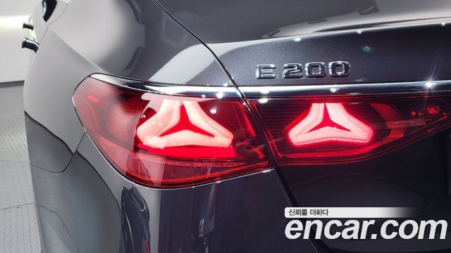 Mercedes-Benz E-Class (W214) E200 Avantgarde 2026 — фото 29