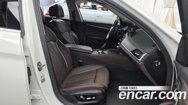 BMW 5 Series (G30) 520d Luxury Plus 2019 — фото 11