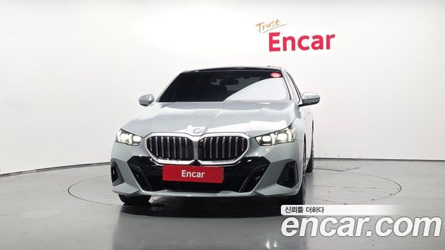 BMW 5 Series (G60) 530e M Sport 2025 — фото 3