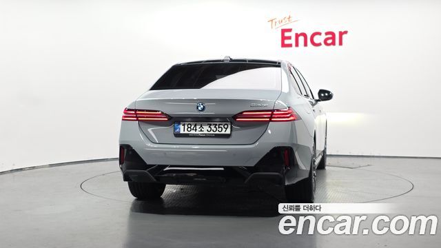 BMW 5 Series (G60) 530e M Sport 2025 — фото 4