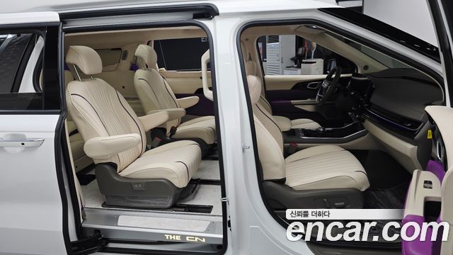 Kia Carnival (IV) Gasoline 9-Seater Hi Limousine (7-seater Limousine(Special vehicle) 2025 — фото 30