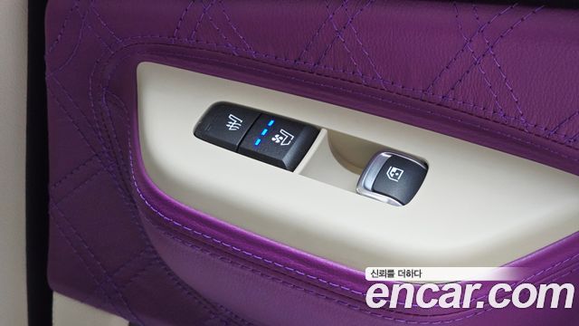 Kia Carnival (IV) Gasoline 9-Seater Hi Limousine (7-seater Limousine(Special vehicle) 2025 — фото 37