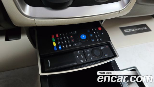 Kia Carnival (IV) Gasoline 9-Seater Hi Limousine (7-seater Limousine(Special vehicle) 2025 — фото 42