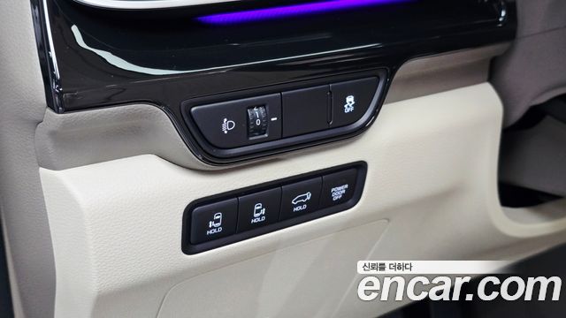 Kia Carnival (IV) Gasoline 9-Seater Hi Limousine (7-seater Limousine(Special vehicle) 2025 — фото 44