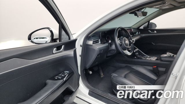Kia K5 (III) 2.0 LPI(Renter car) Strandard 2021 — фото 10
