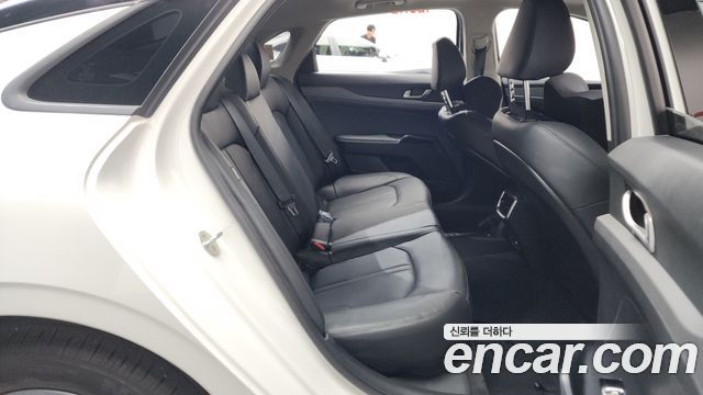 Kia K5 (III) 2.0 LPI(Renter car) Strandard 2021 — фото 11