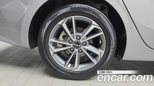Kia K3 (II) 1.6 Prestige 2024 — фото 5