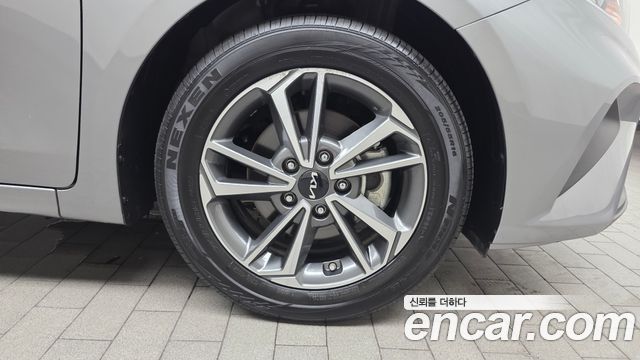 Kia K3 (II) 1.6 Prestige 2024 — фото 21