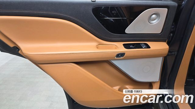 Lincoln Aviator (II) 3.0 Black Label AWD 2020 — фото 25