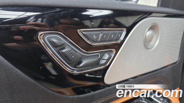 Lincoln Aviator (II) 3.0 Black Label AWD 2020 — фото 29