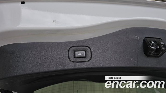 Renault Korea QM6 2.0 GDe PREMIERE 2WD 2021 — фото 28
