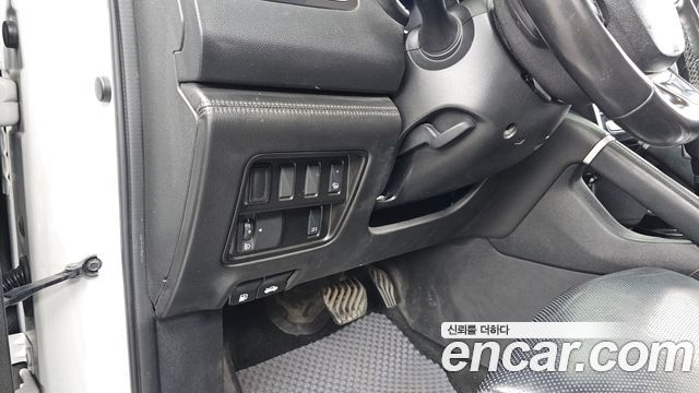 Renault Korea QM6 2.0 GDe PREMIERE 2WD 2021 — фото 30