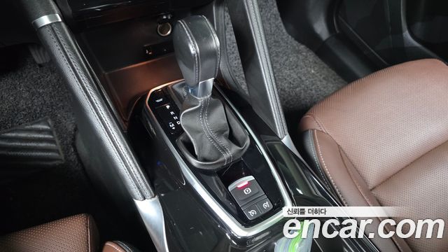 Renault Korea QM6 2.0 LPe RE Signature 2WD 2020 — фото 9