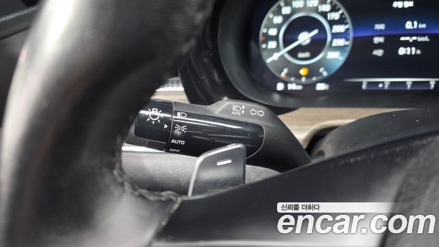 Kia K5 (III) 2.0 Noblesse 2022 — фото 34