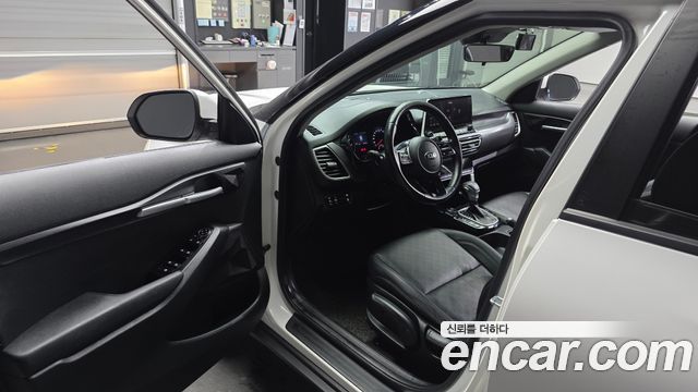 Kia Seltos Gasoline 1.6 Turbo 2WD Prestige 2022 — фото 10