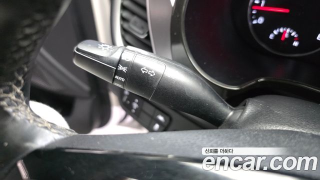 Kia Seltos Gasoline 1.6 Turbo 2WD Prestige 2022 — фото 15