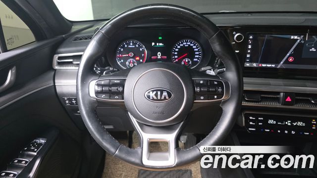 Kia K5 (III) 2.0 Prestige 2021 — фото 20