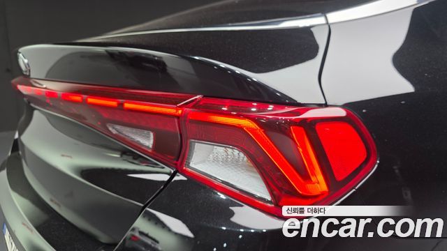 Kia K5 (III) 2.0 Prestige 2021 — фото 29