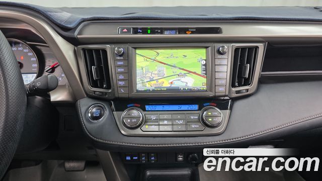 Toyota RAV4 2.5 4WD 4th 2014 — фото 13