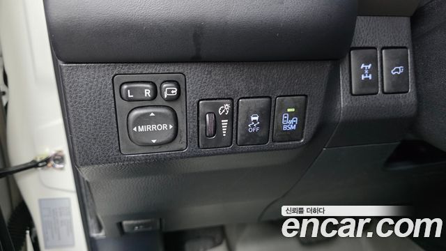 Toyota RAV4 2.5 4WD 4th 2014 — фото 20