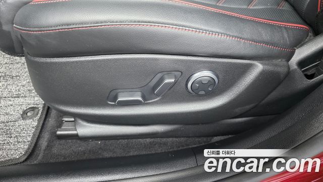 Genesis G80 (RG3) Gasoline 2.5 Turbo AWD 2025 — фото 31