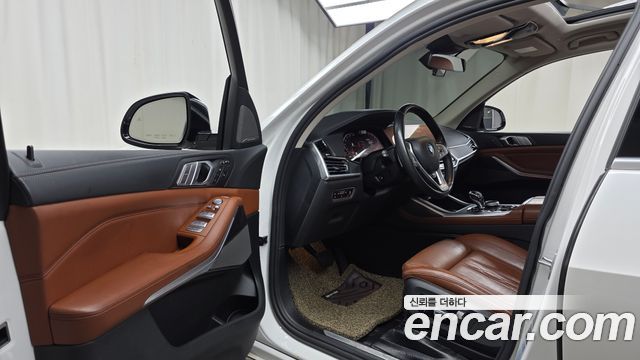 BMW X7 (G07) xDrive 40i Design Pure Excellence 6-Seater 2021 — фото 10