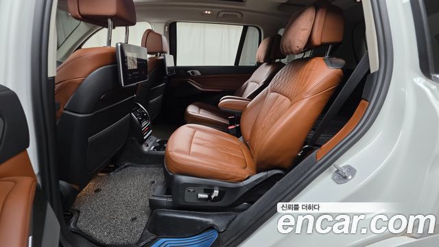 BMW X7 (G07) xDrive 40i Design Pure Excellence 6-Seater 2021 — фото 12