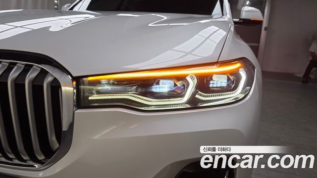 BMW X7 (G07) xDrive 40i Design Pure Excellence 6-Seater 2021 — фото 22