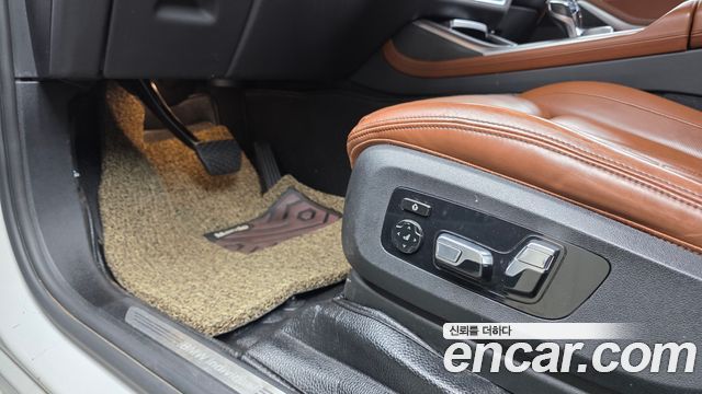 BMW X7 (G07) xDrive 40i Design Pure Excellence 6-Seater 2021 — фото 32