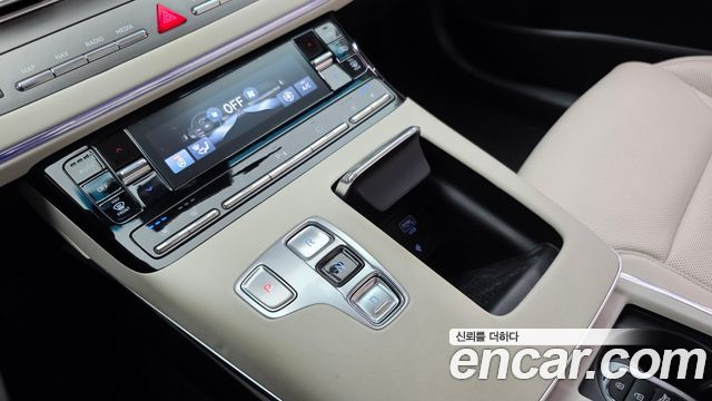 Hyundai Grandeur (IG) 2.5 Le Blanc 2023 — фото 9