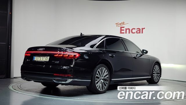 Audi A8 (D5) 60 TFSI Quattro LWB 2021 — фото 2