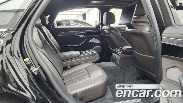 Audi A8 (D5) 60 TFSI Quattro LWB 2021 — фото 16
