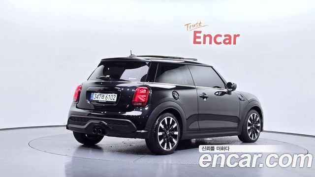 MINI Cooper S Classic Third Generation 2023 — фото 2