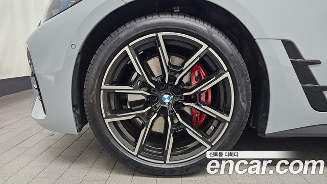 BMW 4 Series (G22) 420i M Sport Pro Gran Coupe 2025 — фото 5