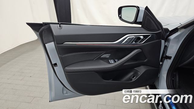 BMW 4 Series (G22) 420i M Sport Pro Gran Coupe 2025 — фото 24